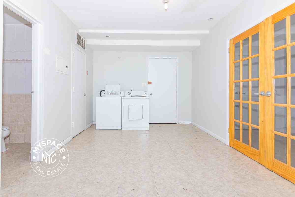 20 Goodwin Pl #3F - Photo 7 of 24