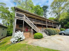 featured image of 1512 Collegeview Avenue