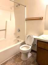 1512CV - Photo 1 of 1