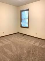 1512CV - Photo 1 of 1