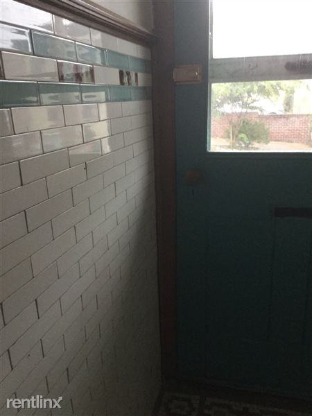 104 E 13th St - Photo 3 of 10