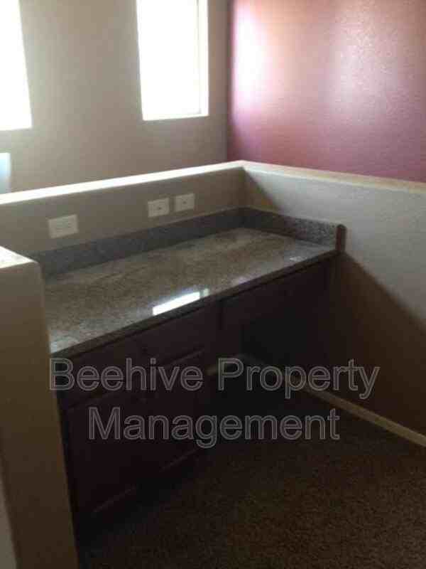 2947 N Evergreen St - Photo 7 of 10
