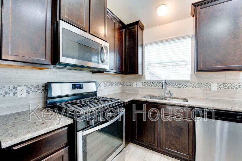 4446 Barnstone Ridge Ln - Photo 7 of 30