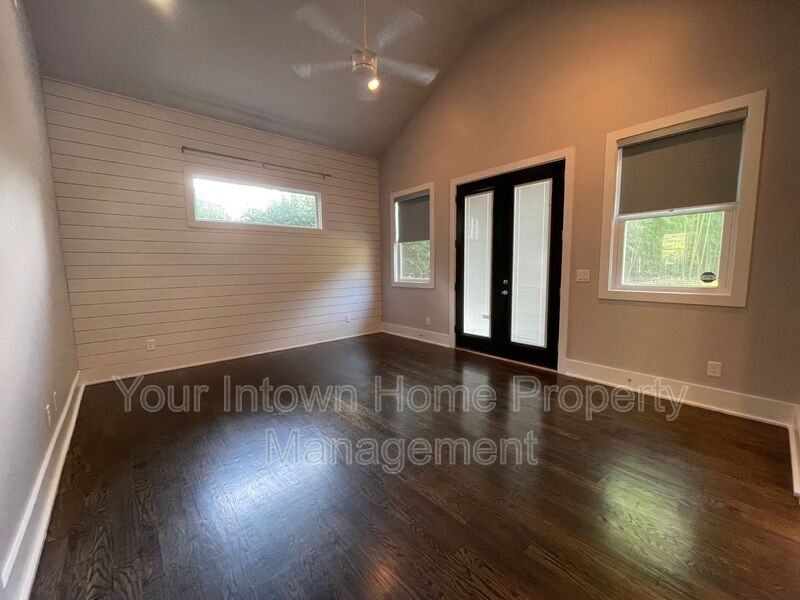 26 Walthall St Ne - Photo 3 of 27