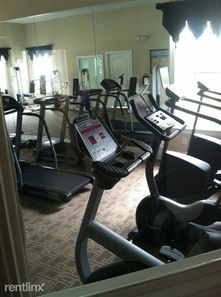 18108 Villa Creek Dr - Photo 2 of 9