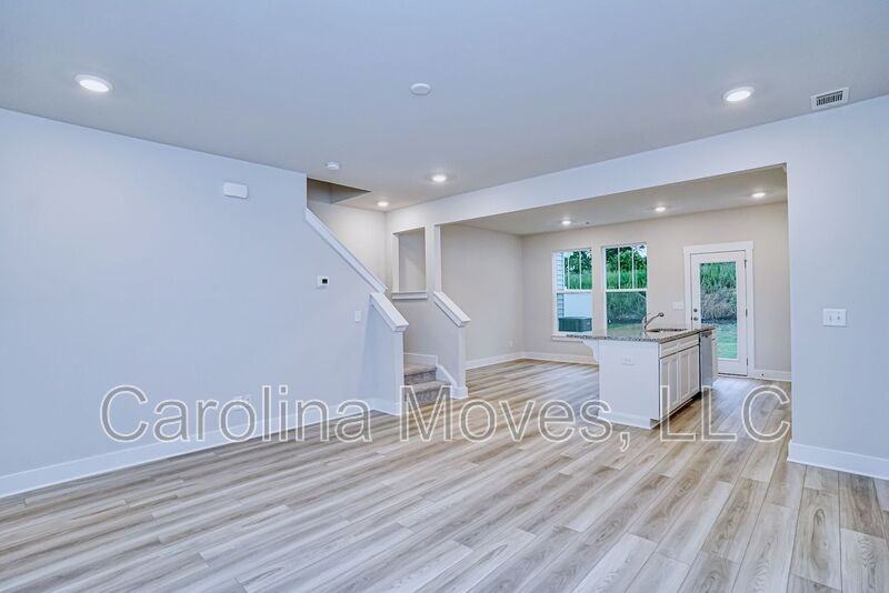 1358 Maplesmith Way - Photo 4 of 16