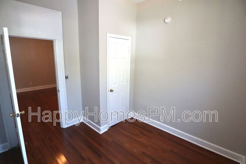 27 Nassau St - Photo 5 of 7