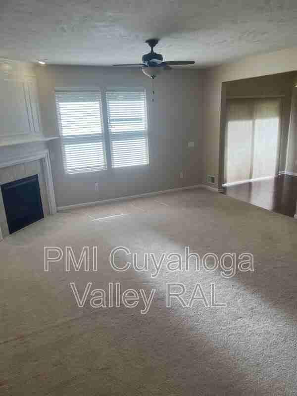 4046 Gardiner Run - Photo 4 of 19