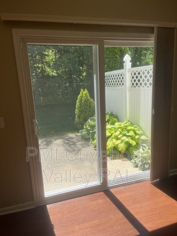 4046 Gardiner Run - Photo 7 of 19