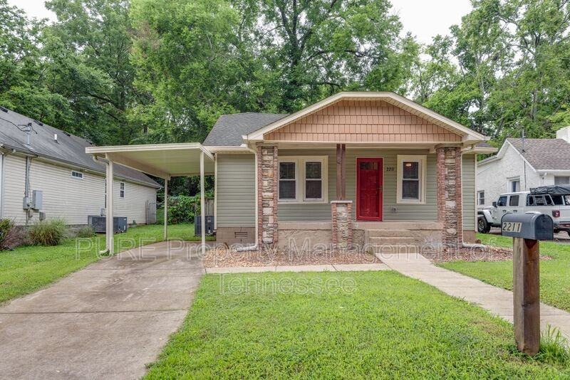 2211 Albion St - Photo 3 of 31