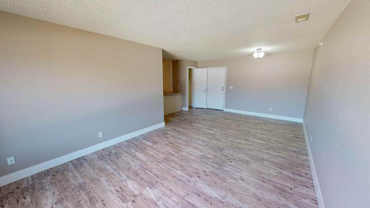 1201 S. Hutchins Ave - Photo 4 of 7