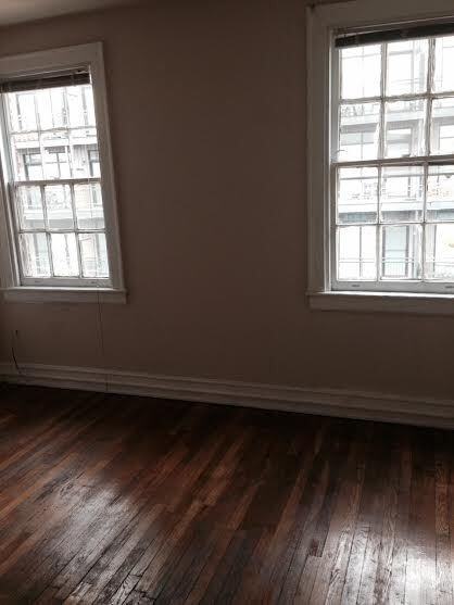 Grace St 1120 - Photo 7 of 18