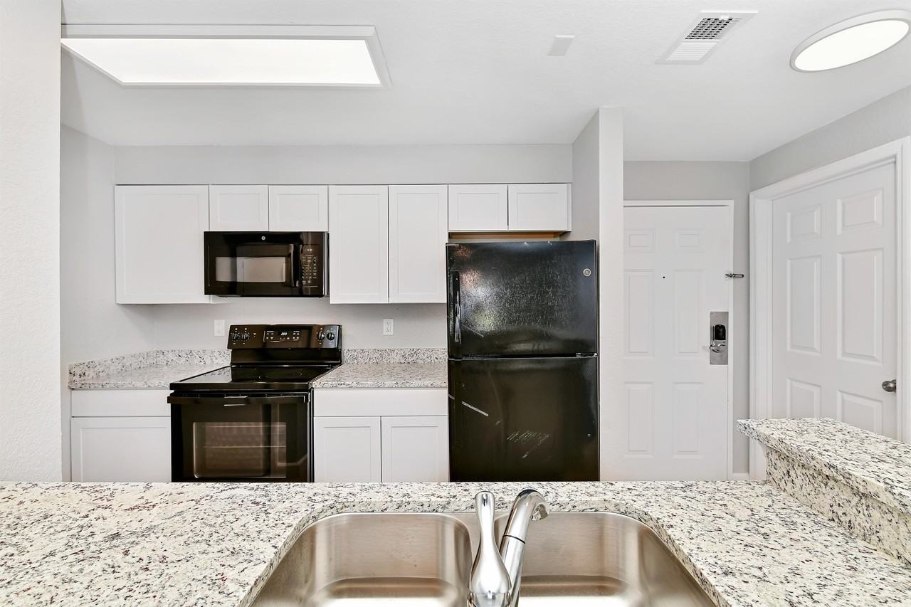 Buildings WPP - Photo 3 of 39