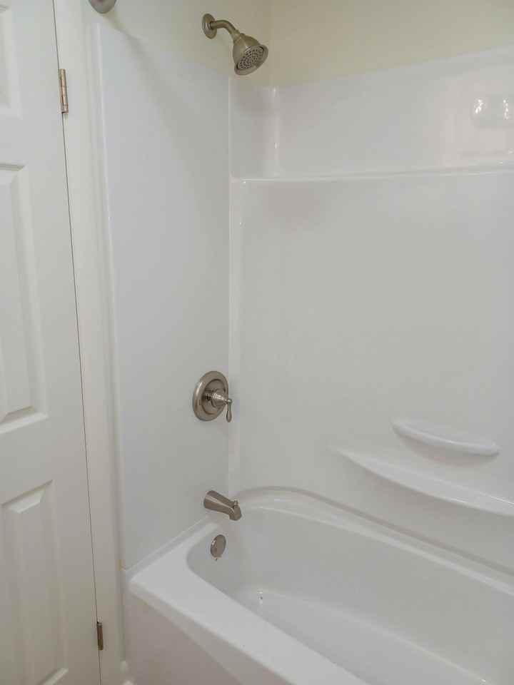 Londonderry Apartments - Photo 3 of 13