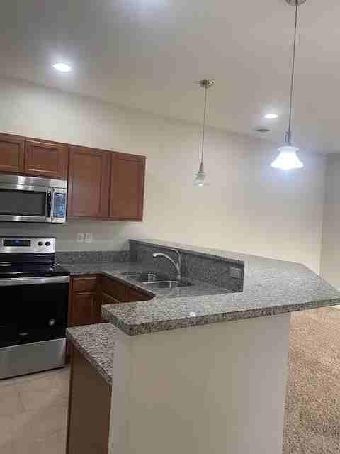 910 S. Carroll Avenue - Photo 3 of 50