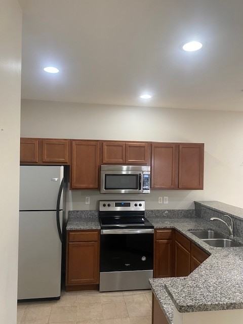 910 S. Carroll Avenue - Photo 4 of 50