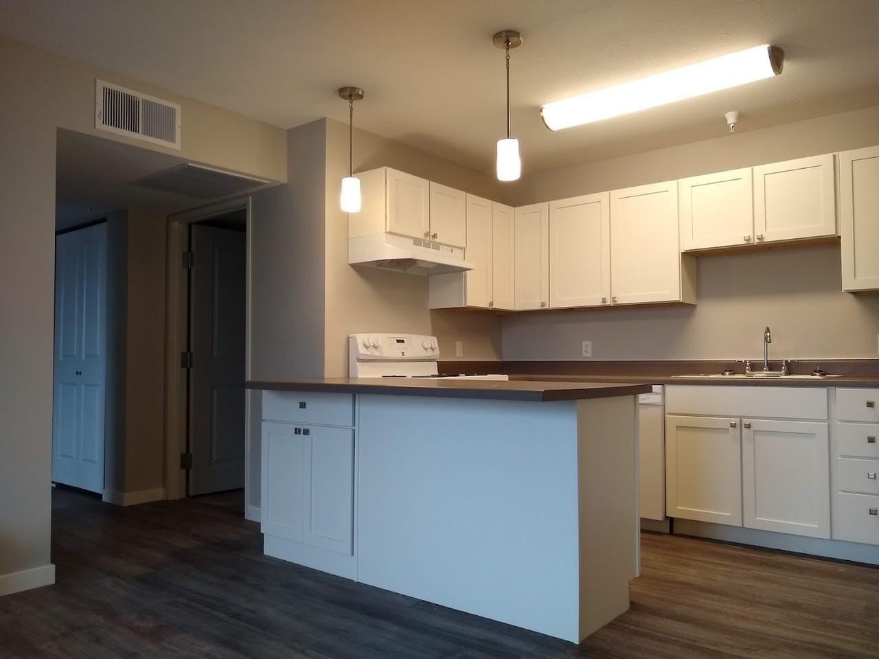 Cavalier Drive - Photo 5 of 27