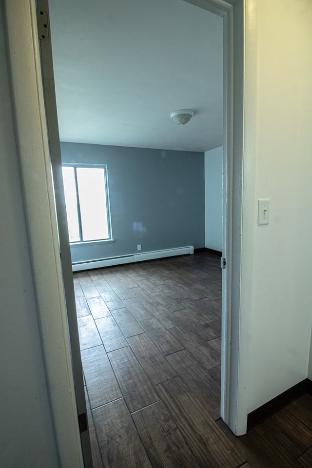 1310 Sunset Avenue - Photo 6 of 27