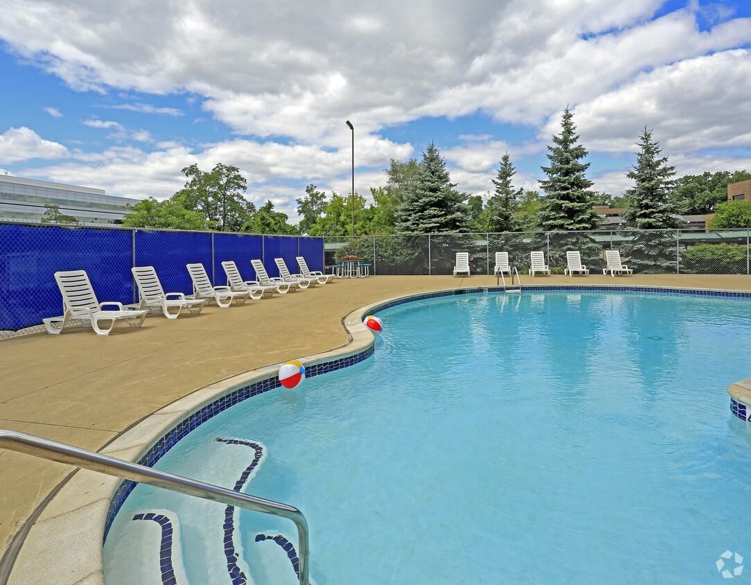 12 NORTH - Photo 2 of 36