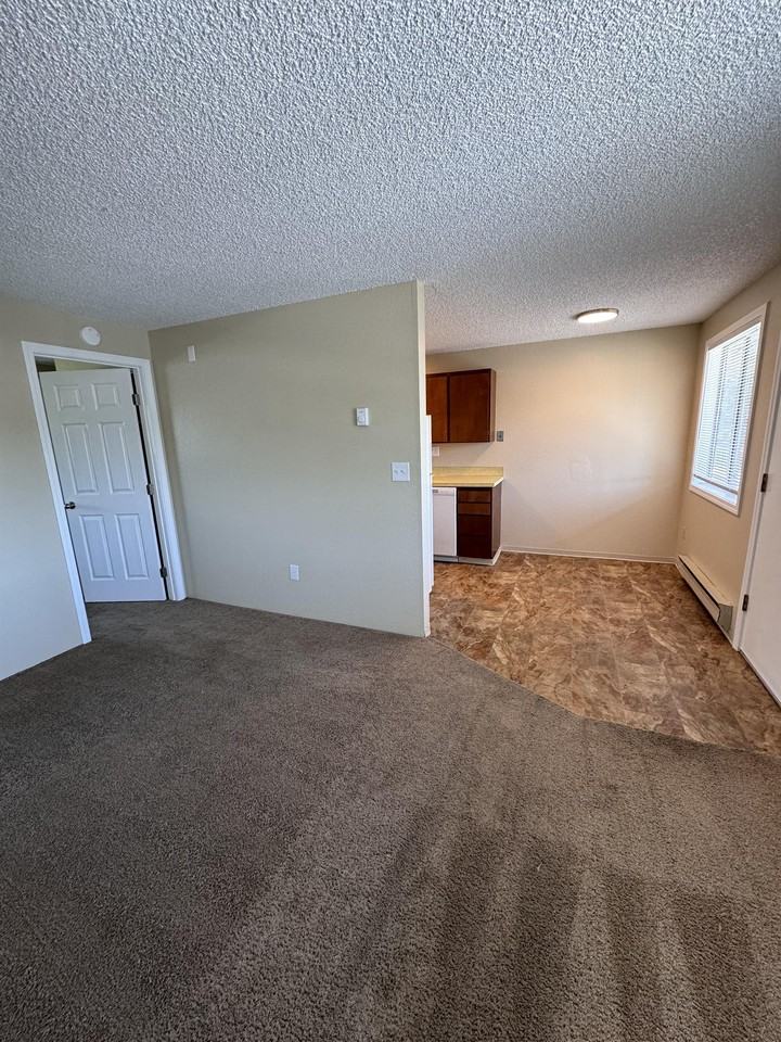 Bettis Wagoner Apts - Bldg 03 - Photo 4 of 24