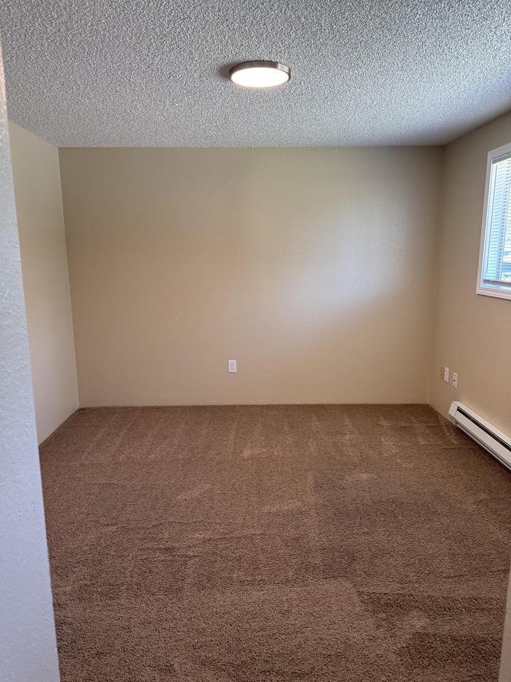 Bettis Wagoner Apts - Bldg 03 - Photo 5 of 24