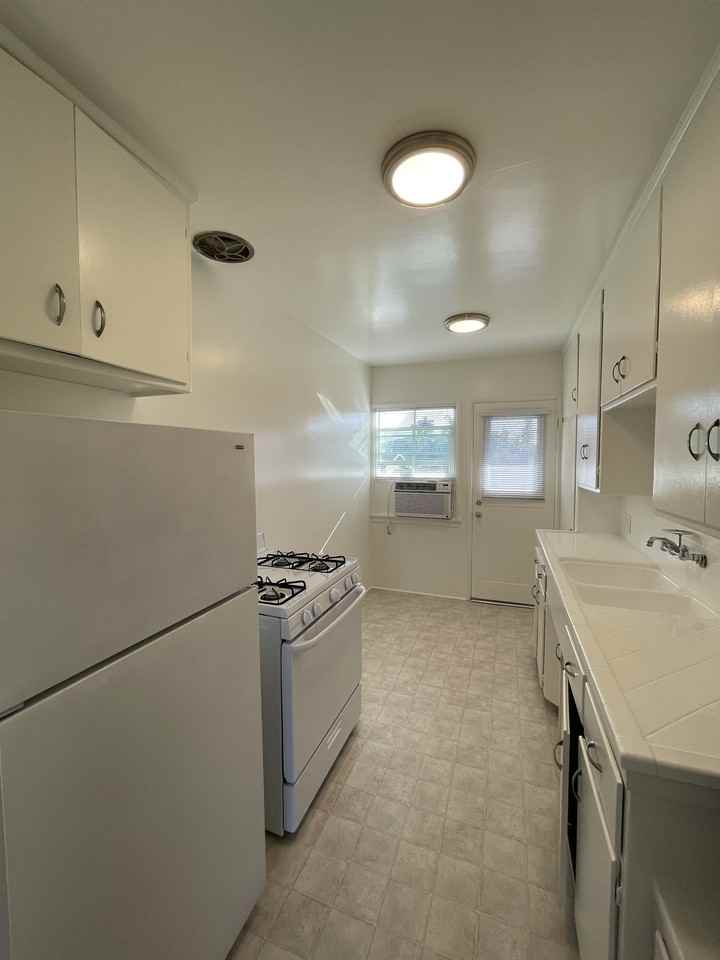 Beachwood 151 - Photo 4 of 11