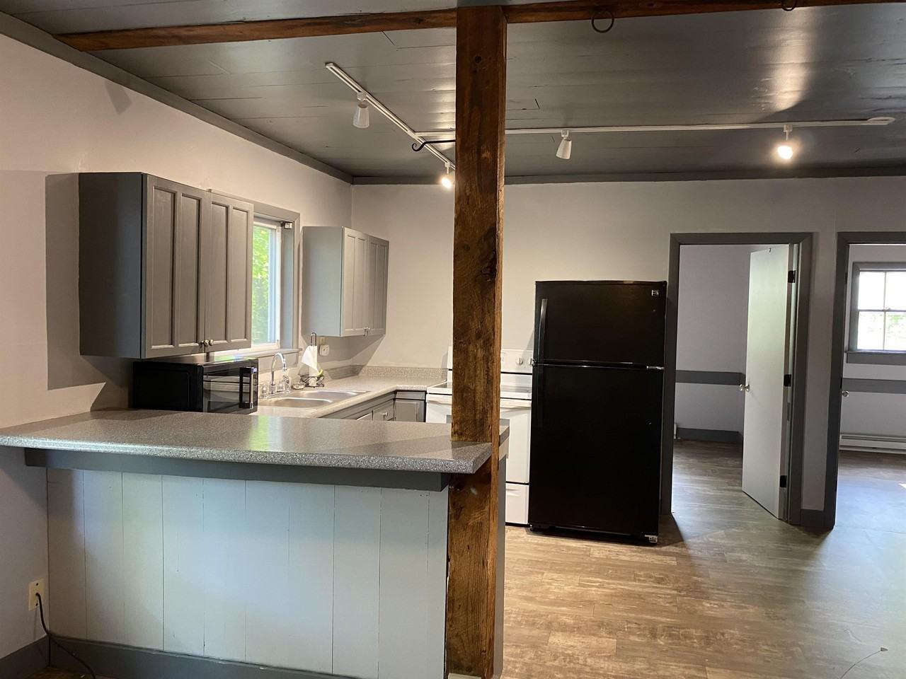 95 Hall Avenue - Photo 2 of 18