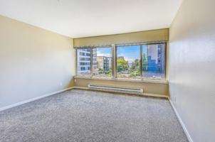 featured image of 500 W Mercer St