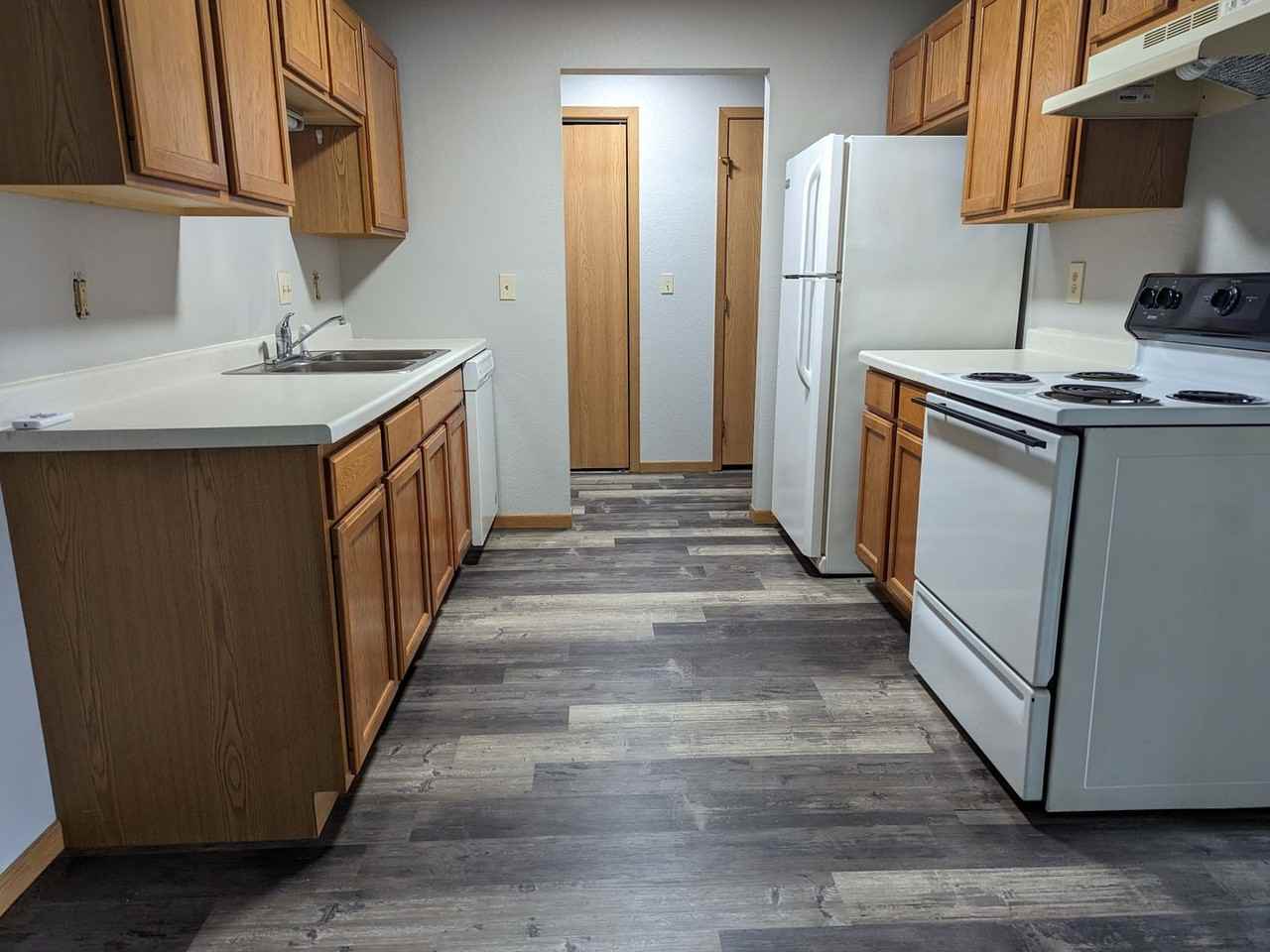 Woodcrest Apartments - Photo 2 of 18