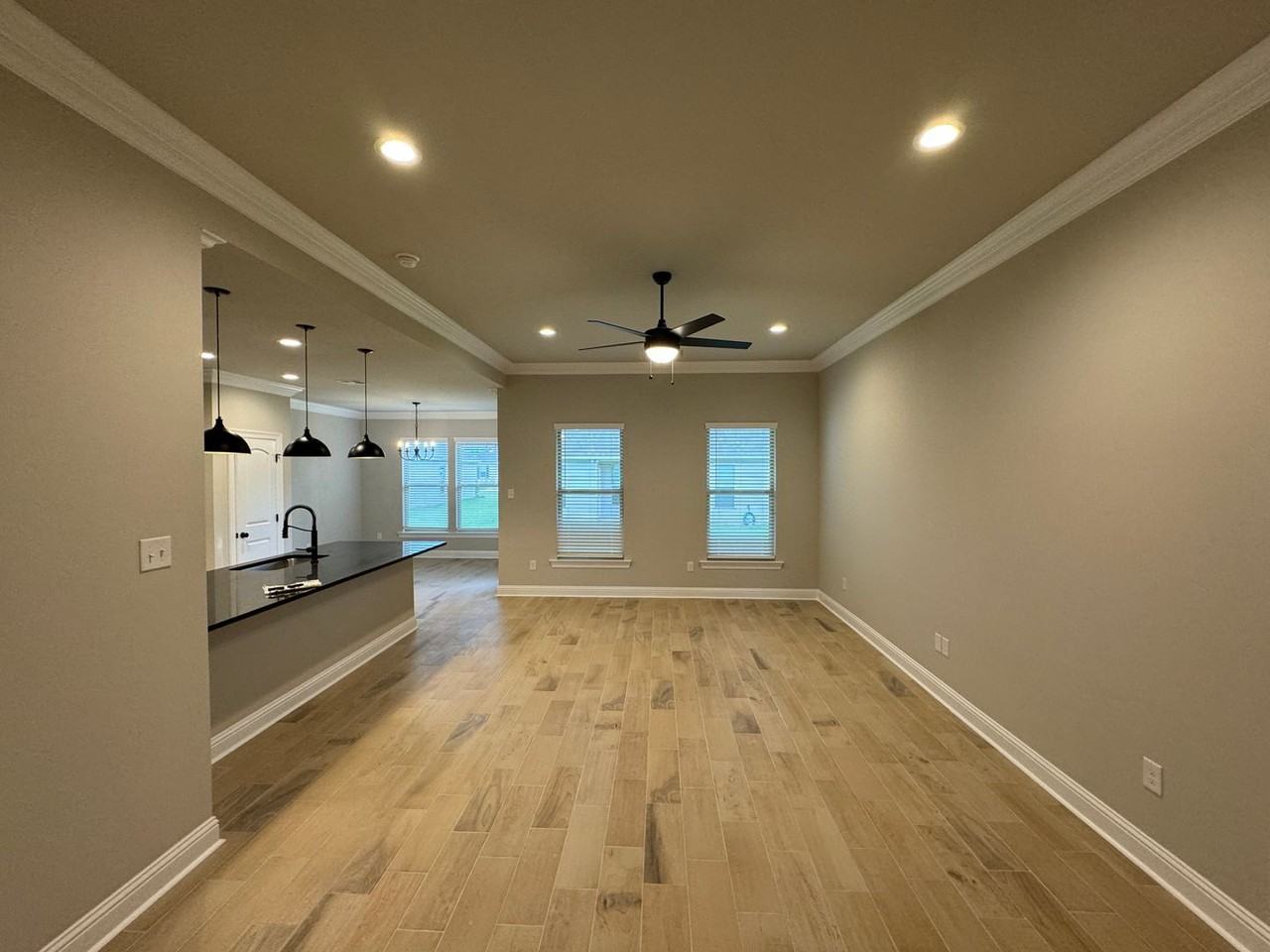 607 Cabernet Ct - Photo 7 of 20