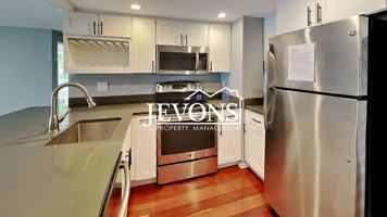 featured image of 420 Valley St