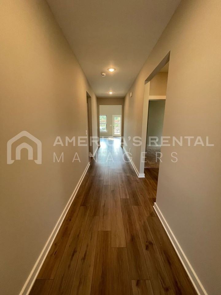 10356 Middleton Rd - Photo 3 of 30