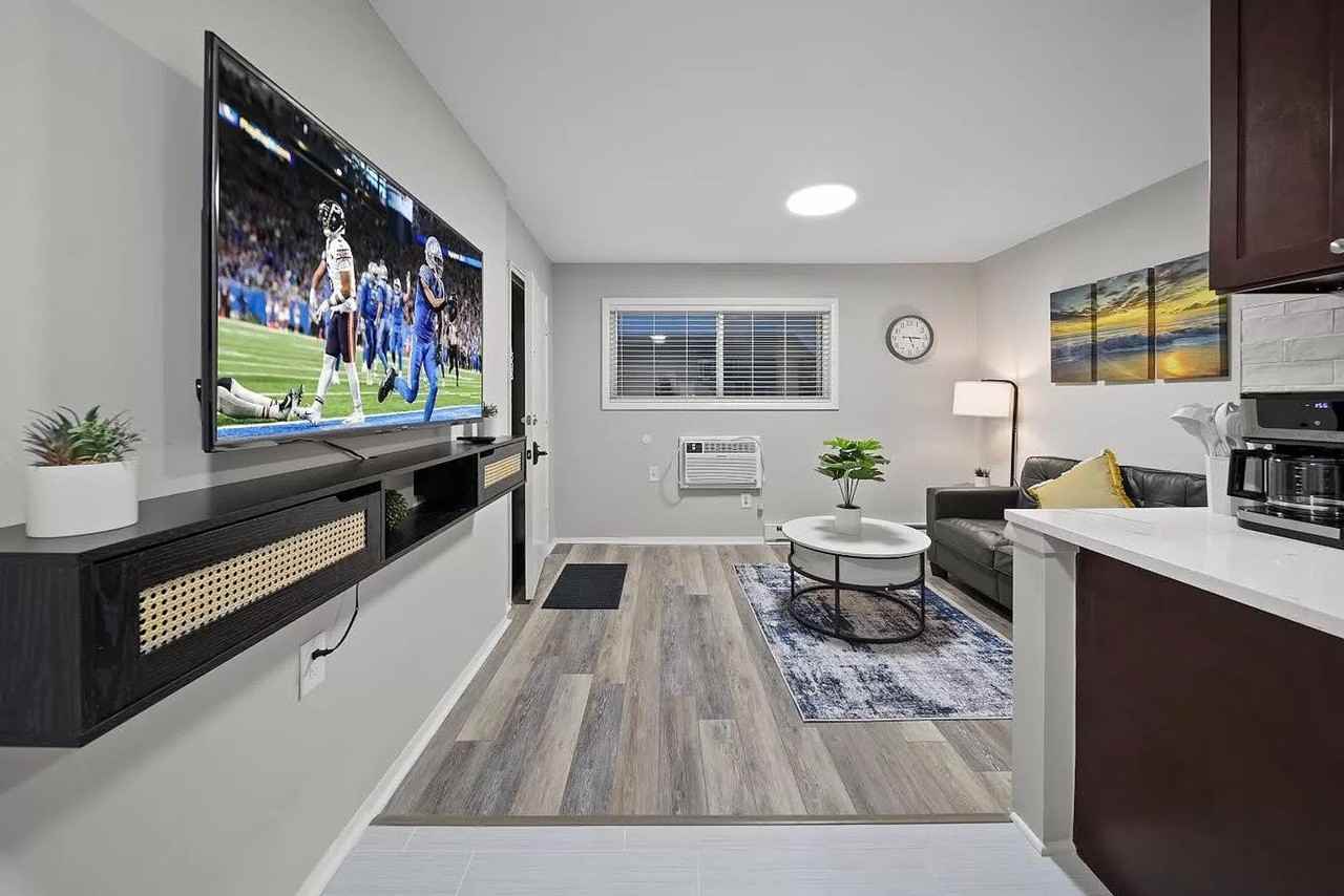 1670 - 1770 E Woodward Heights Blvd - Photo 2 of 10