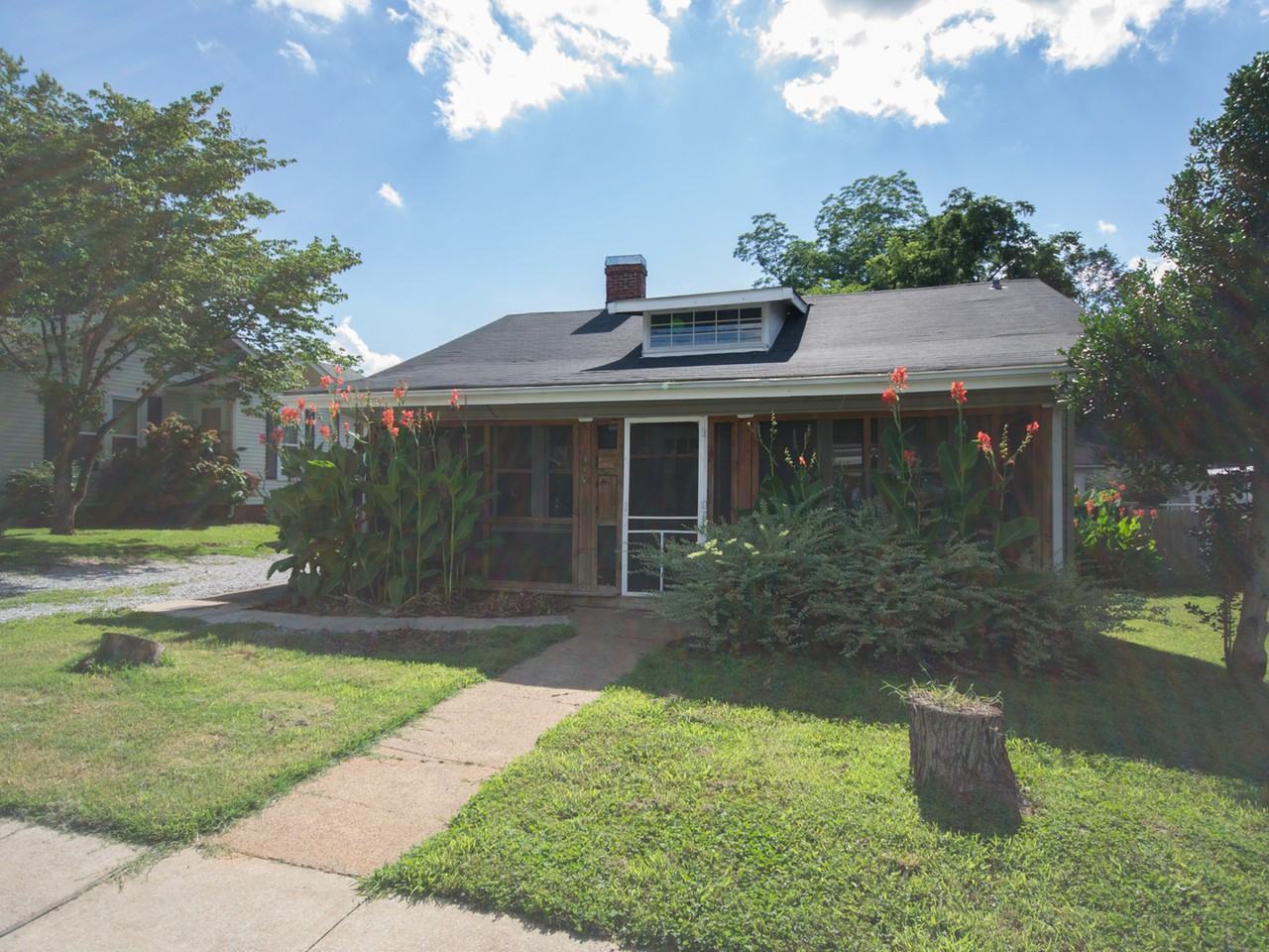 410 S Houston St - Photo 3 of 20