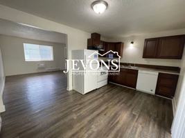 featured image of 1208 Willow St