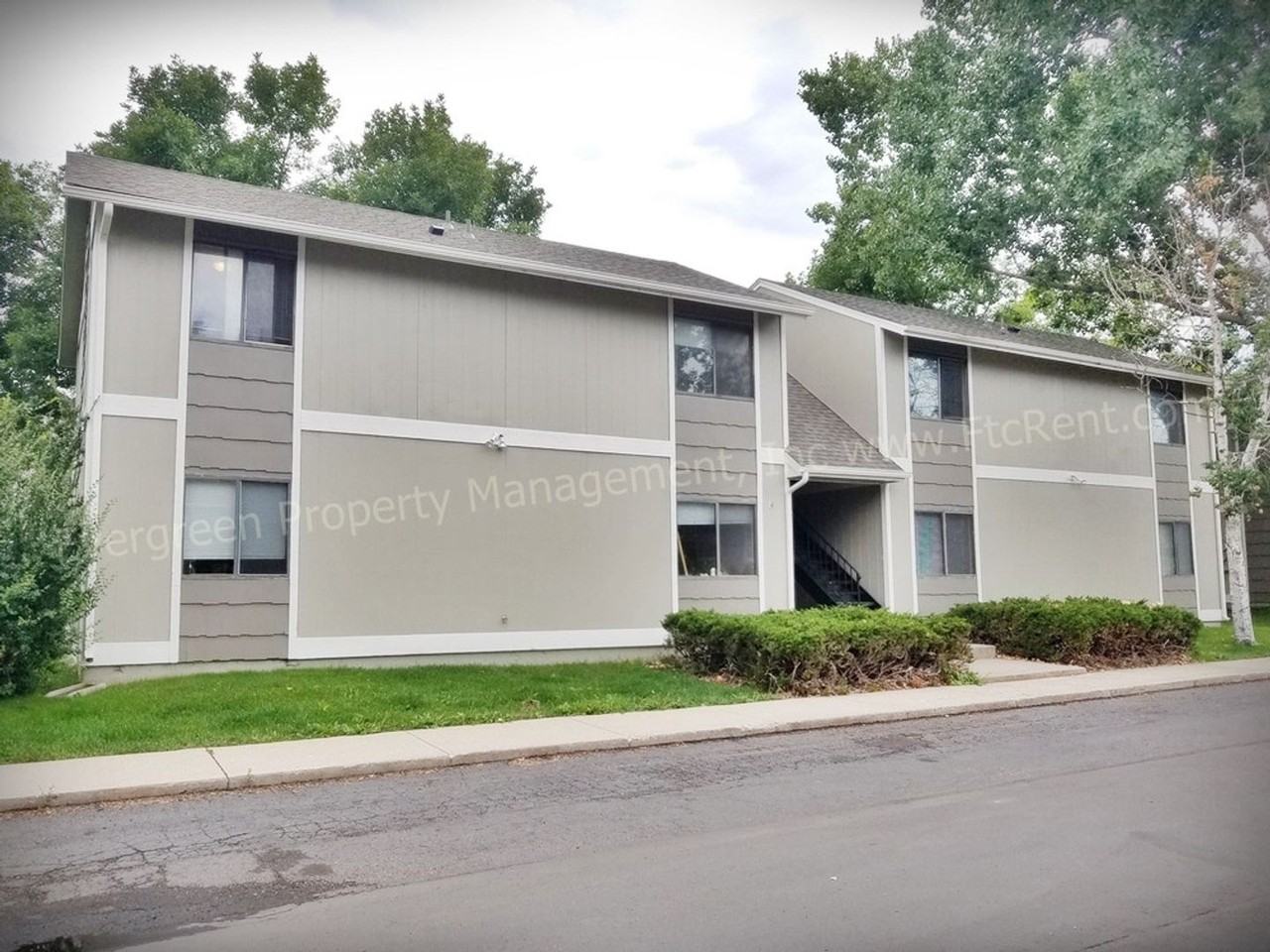 3950 Manhattan Ave - Photo 2 of 29
