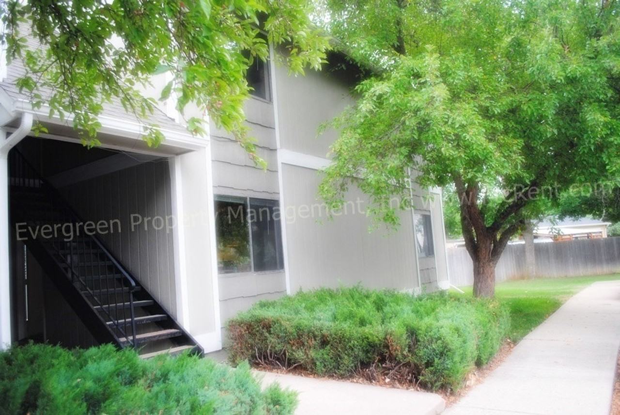 3950 Manhattan Ave - Photo 5 of 29
