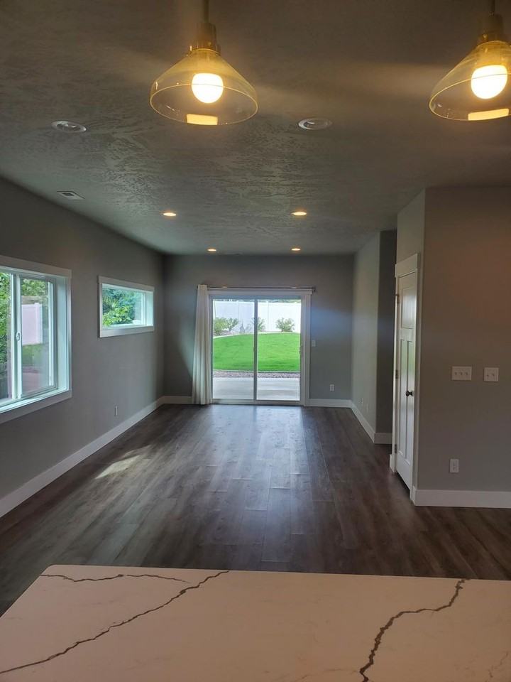 602 Canterbury Ln - Photo 5 of 22