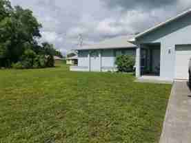 17 Ne 16th Pl - Photo 1 of 1