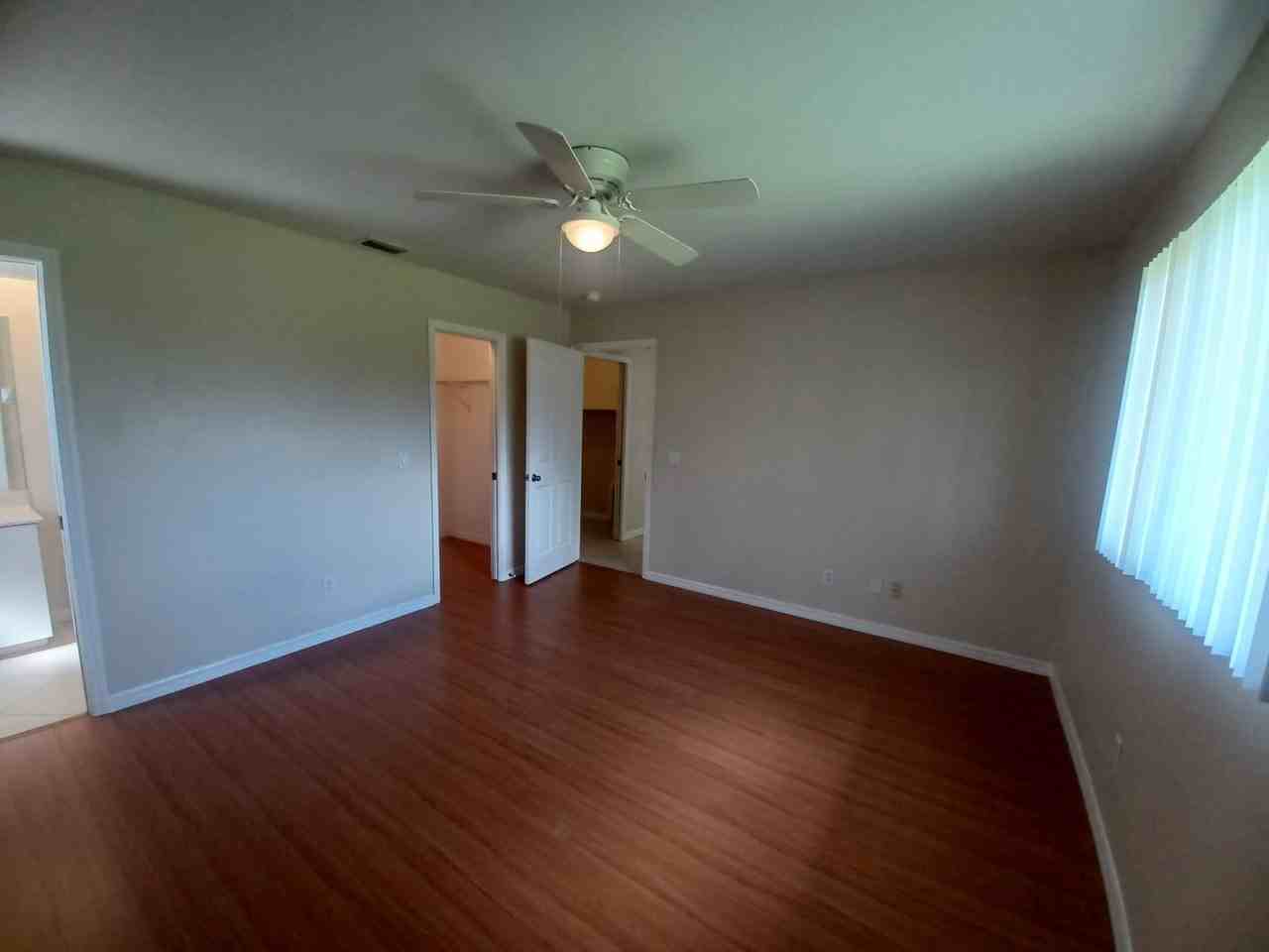 17 Ne 16th Pl - Photo 6 of 15