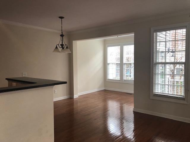 3513 Edgemont Dr - Photo 5 of 21