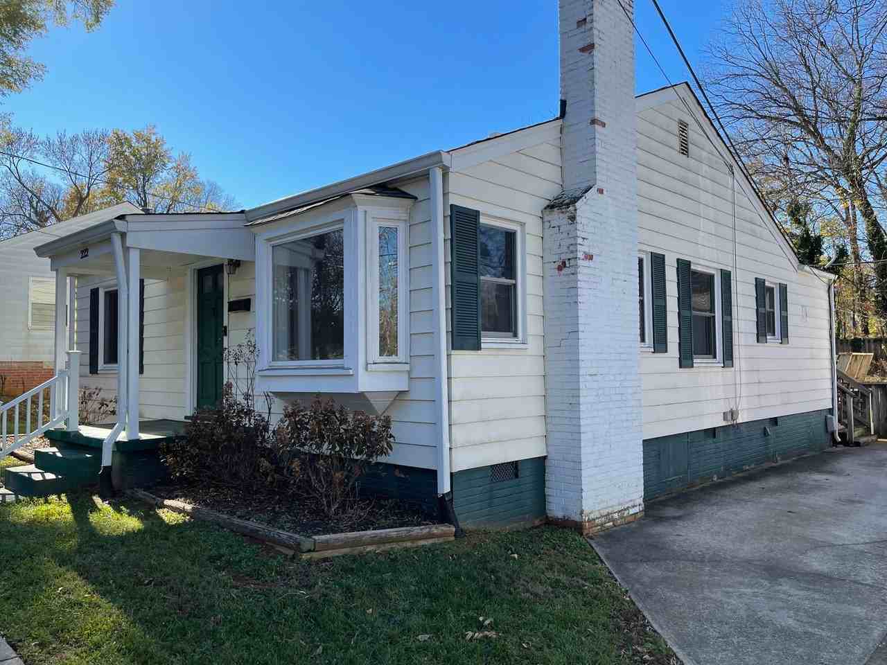 222 N Melville St - Photo 2 of 17