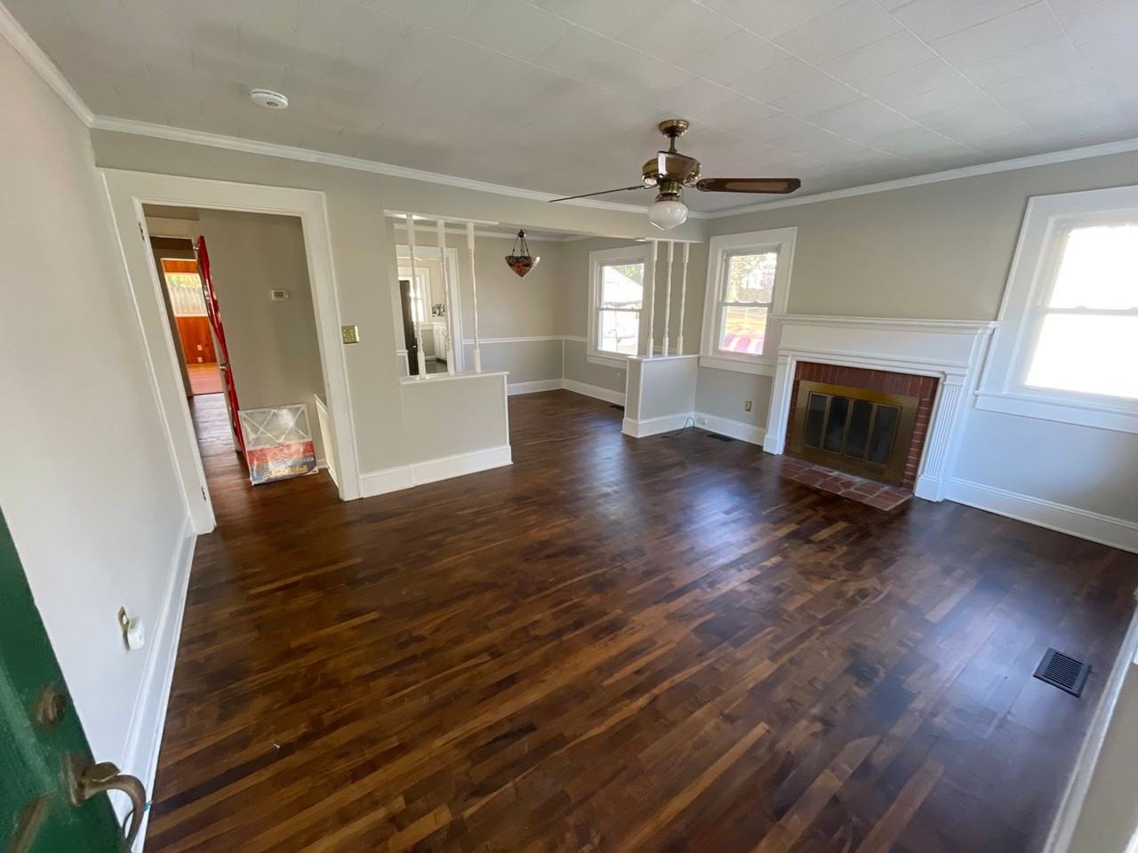 222 N Melville St - Photo 3 of 17