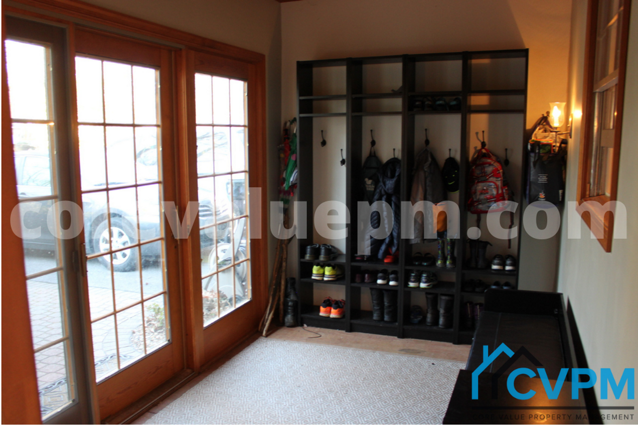 1771 Crofton Pkwy - Photo 3 of 24