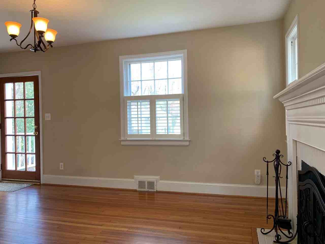 3017 Mayview Rd - Photo 3 of 17