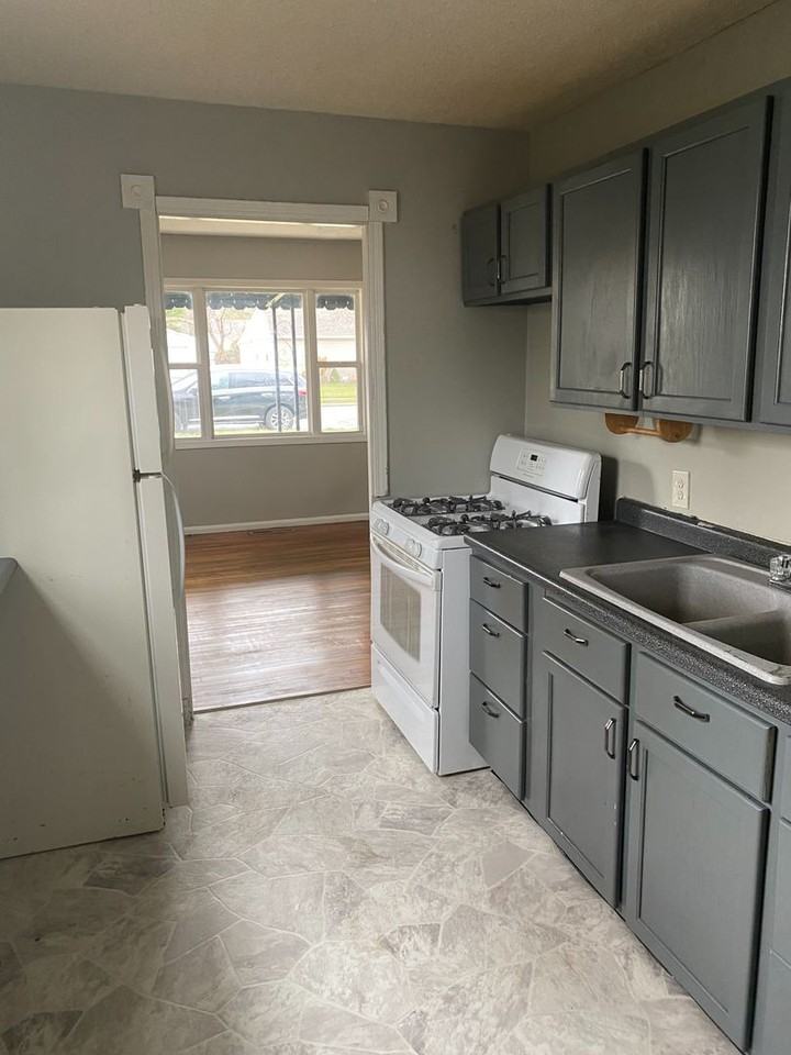 2922 Underwood St - Photo 4 of 9
