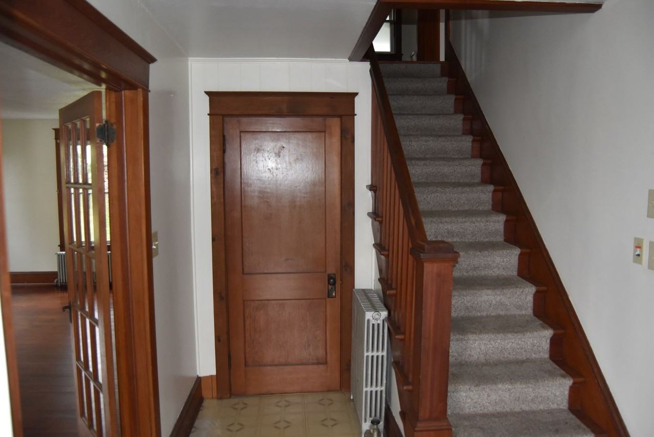 112 Manchester St - Photo 2 of 18