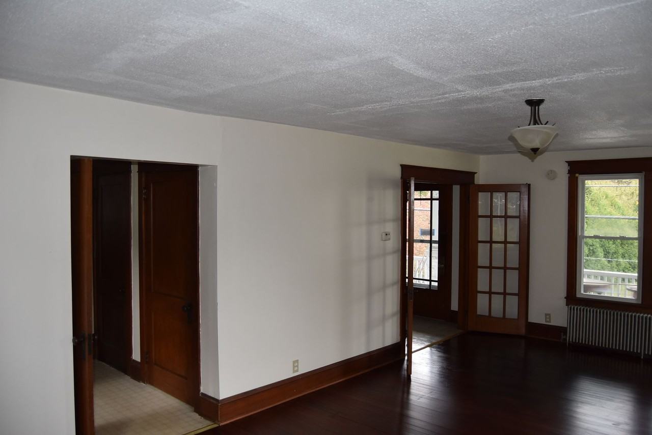 112 Manchester St - Photo 3 of 18