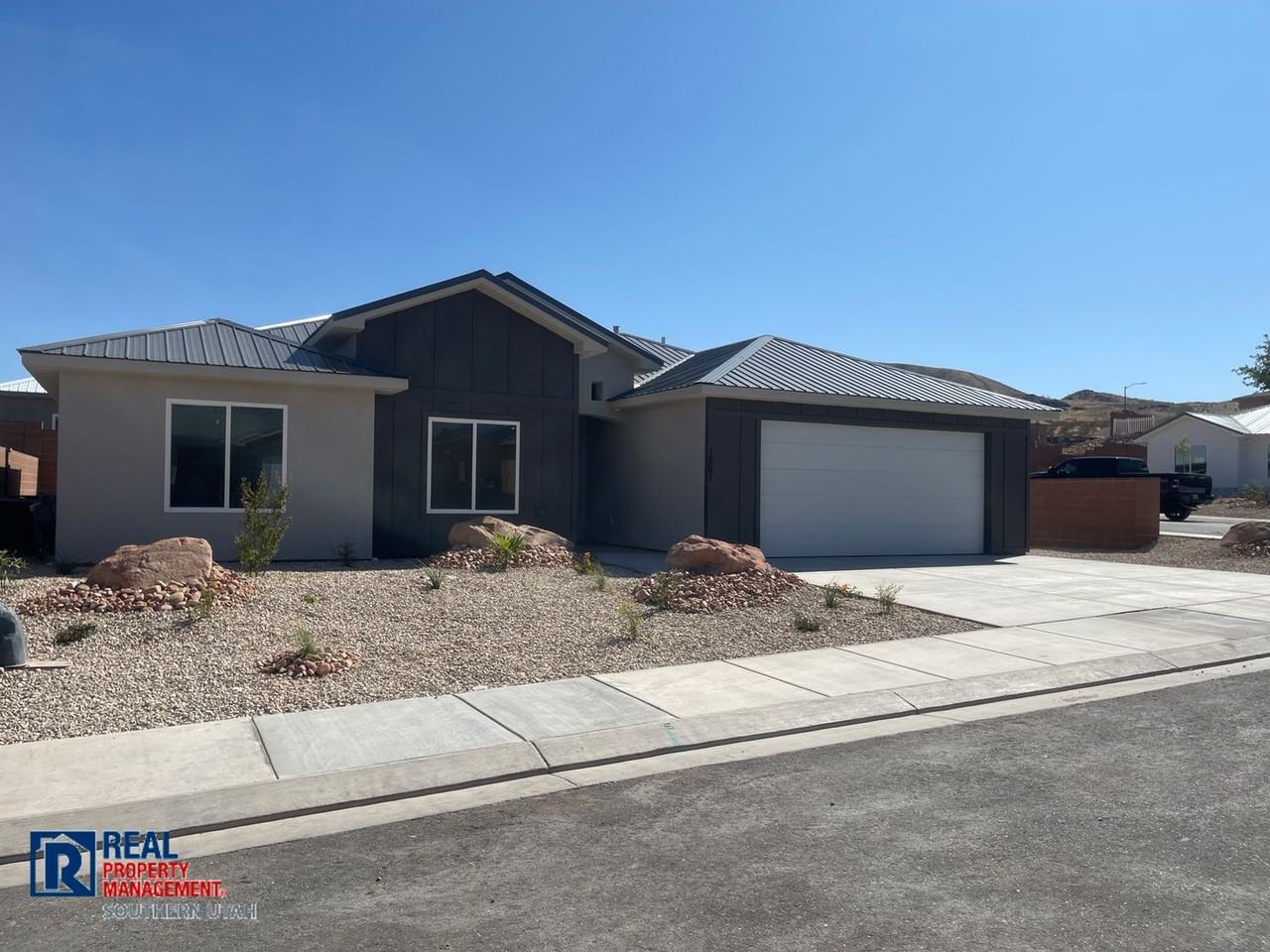 1861 W 150 S - Photo 2 of 12