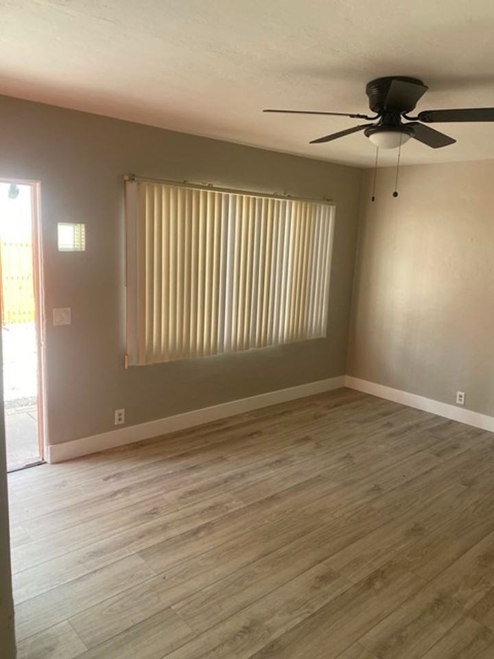 2501 E Clarendon Ave - Photo 3 of 12